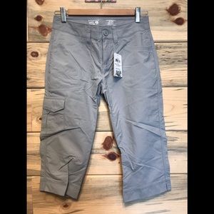 NWT Mountain Hardwear Cropped Athletic Pants Sz 2